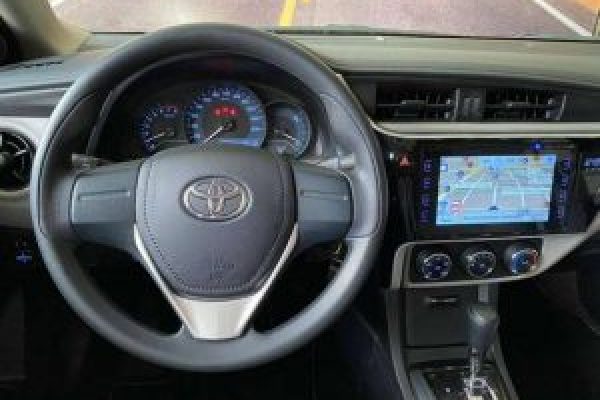 toyota-corolla-1.8-gli-16v-flex-4p-automatico-wmimagem13594654340-300x225-1